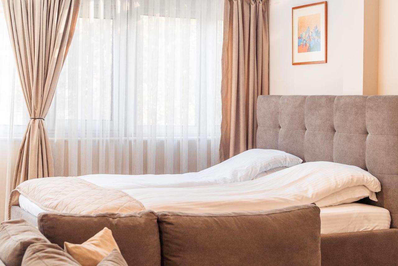 Cityscape Luxury Suites Plovdiv Ngoại thất bức ảnh